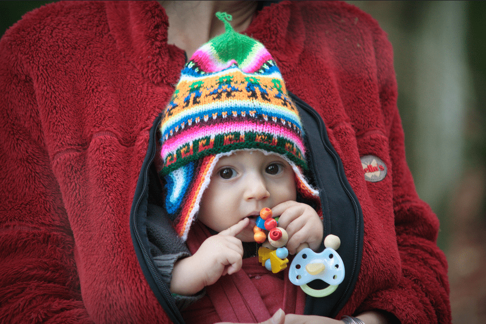 3 One-handed Hacks Every New Mom Should Know
